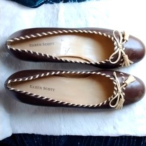 Brown Karen Scott kitten heels, size 10
